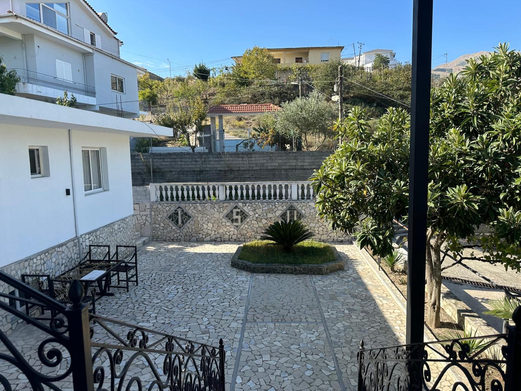 Villa Braho Gjirokastër Buitenkant foto