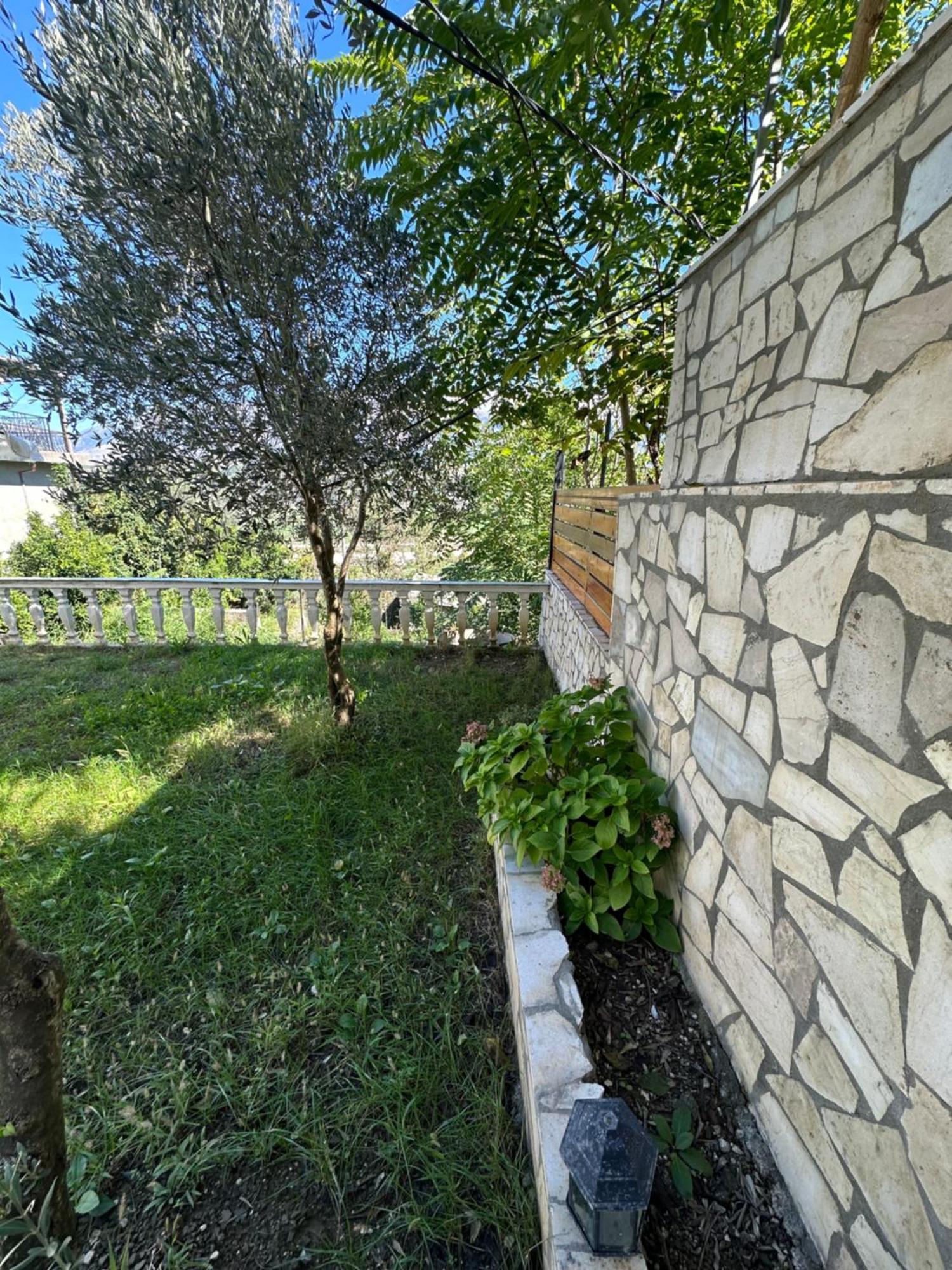 Villa Braho Gjirokastër Buitenkant foto
