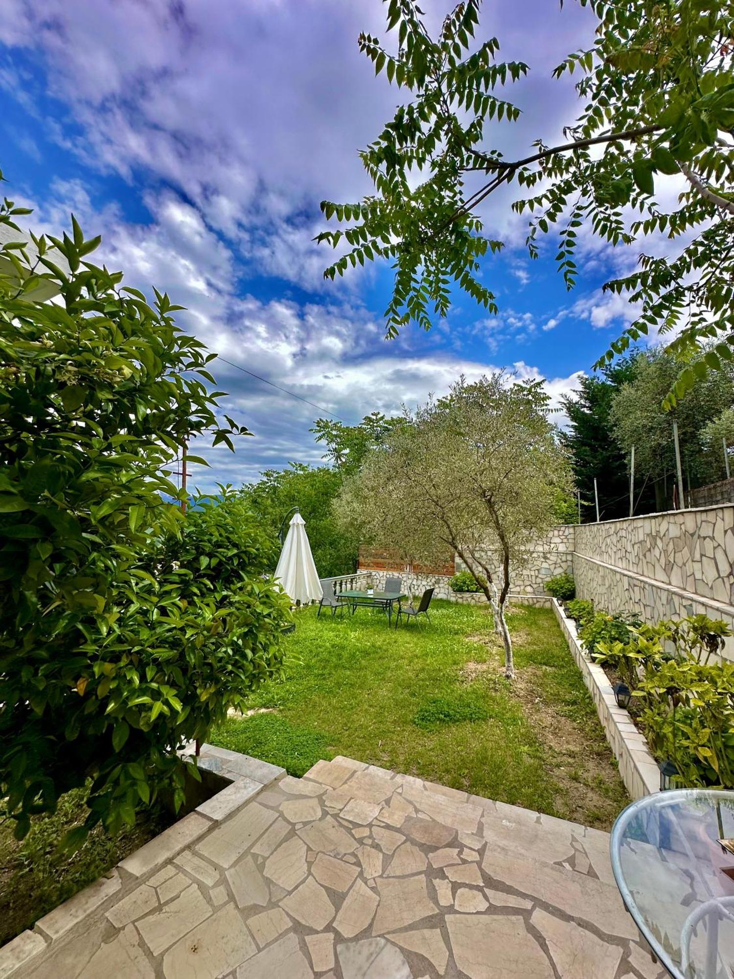 Villa Braho Gjirokastër Buitenkant foto